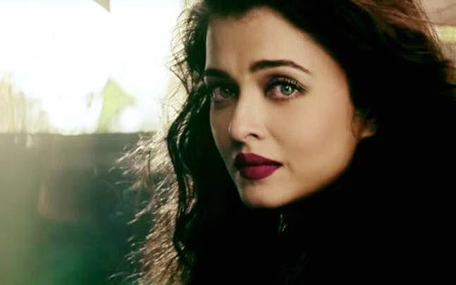 Aishwarya Rai Bachchan Rare Pics