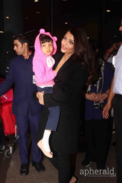 Aishwarya Rai Bachchan With Daughter Aaradhya