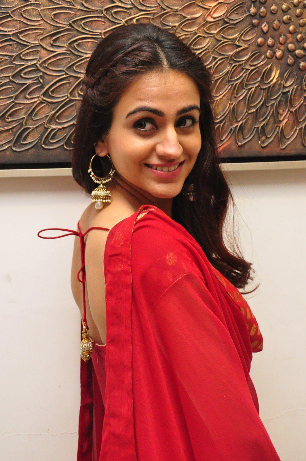 Aksha Beautiful Stills