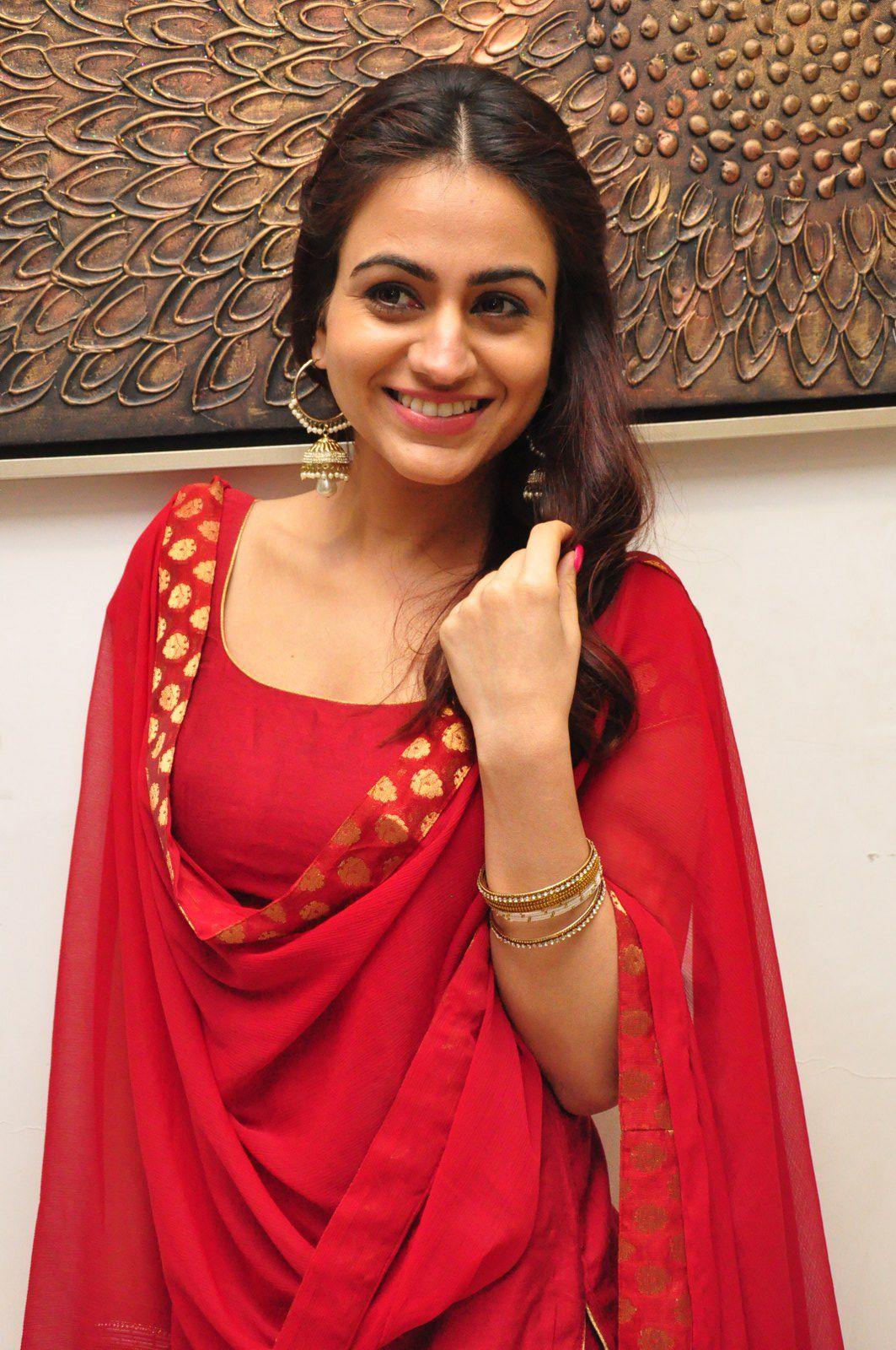 Aksha Beautiful Stills