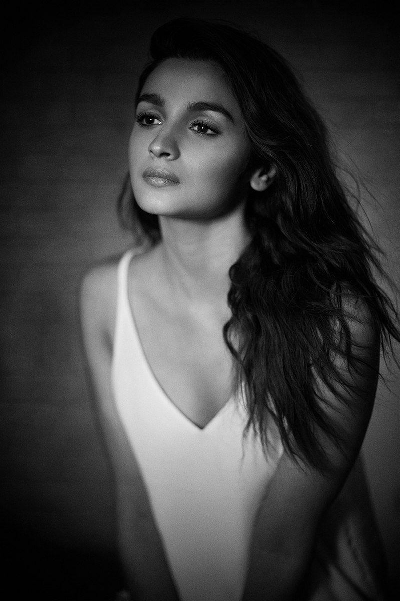 Alia Bhatt Hot Poses