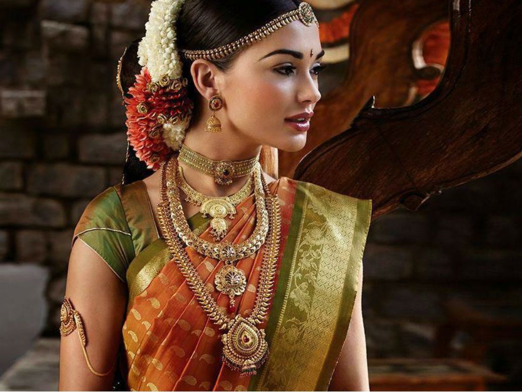 Amy Jackson New Bridal Saree Photoshoot