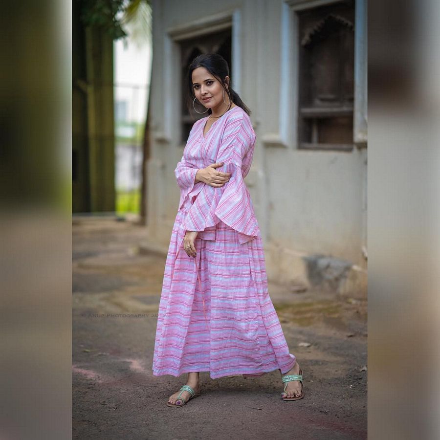 Anasuya Bharadwaj New Photos