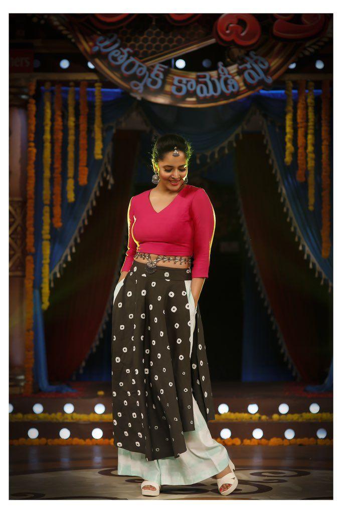 Anasuya Bharadwaj New Pics