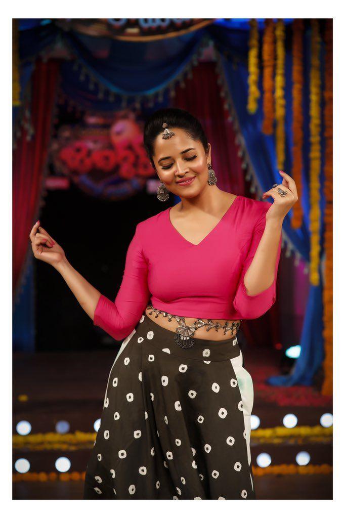 Anasuya Bharadwaj New Pics