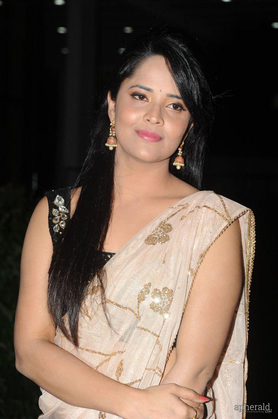 Anchor Anasuya Half Saree Pics