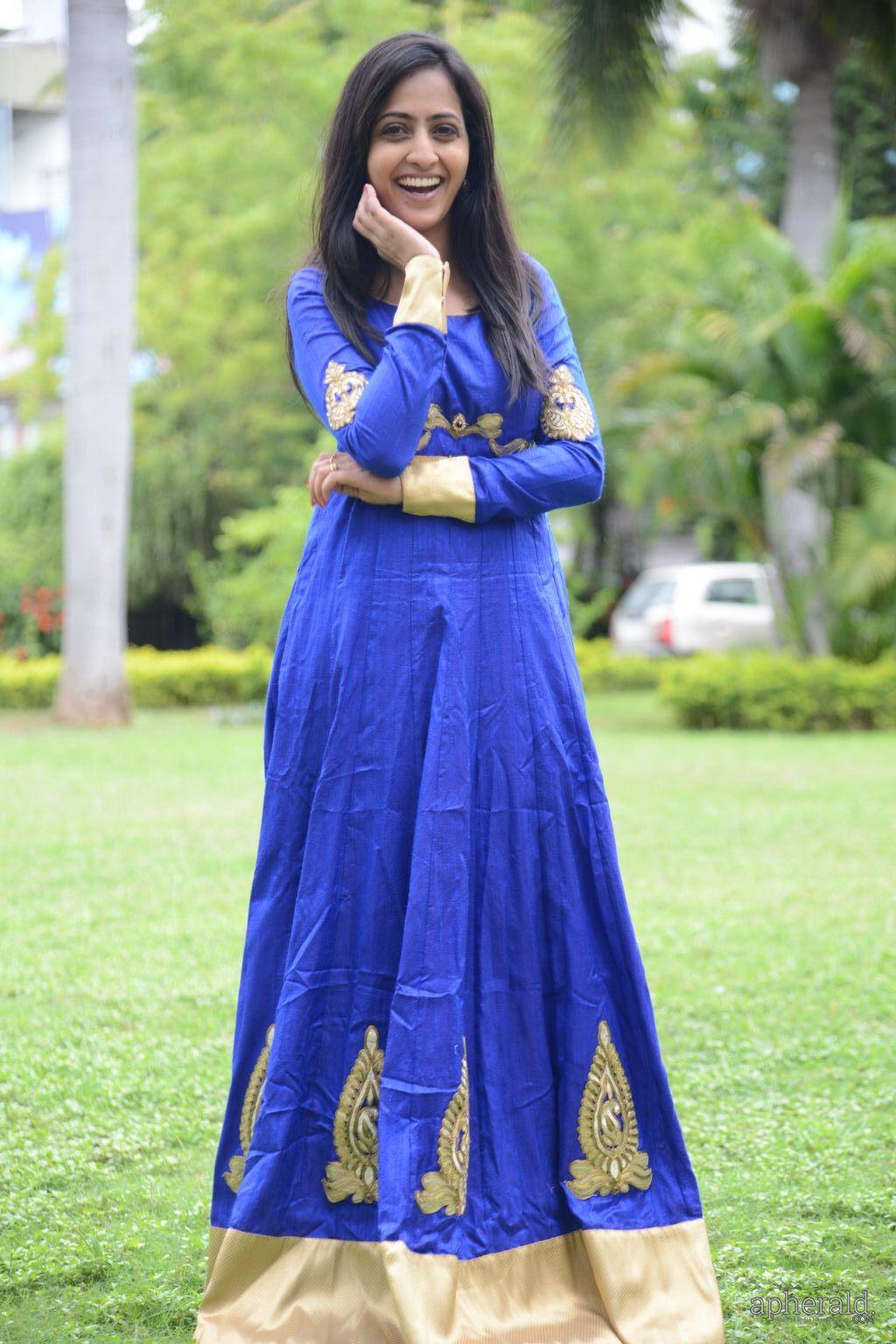 Anchor Lasya Cute Pics