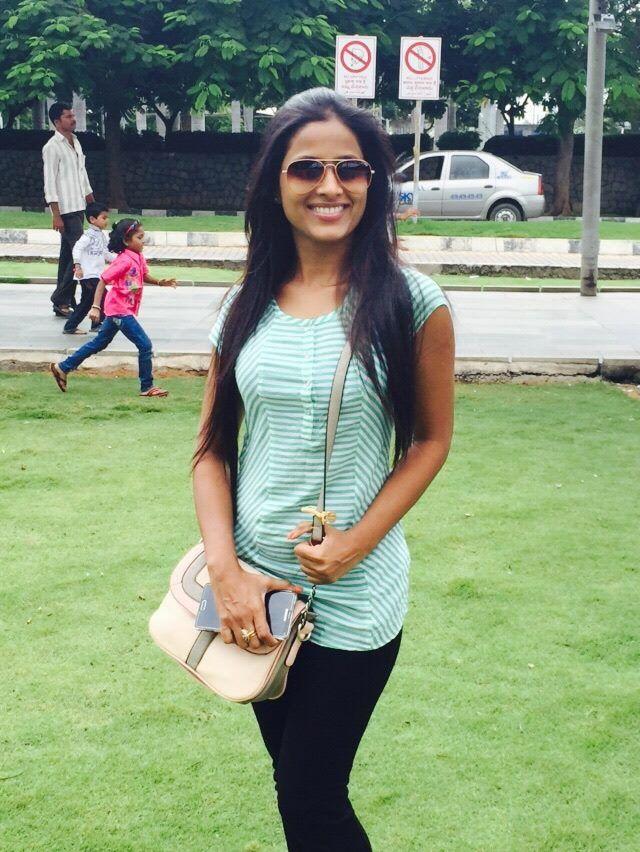 Anchor Prasanthi Sexy Pics