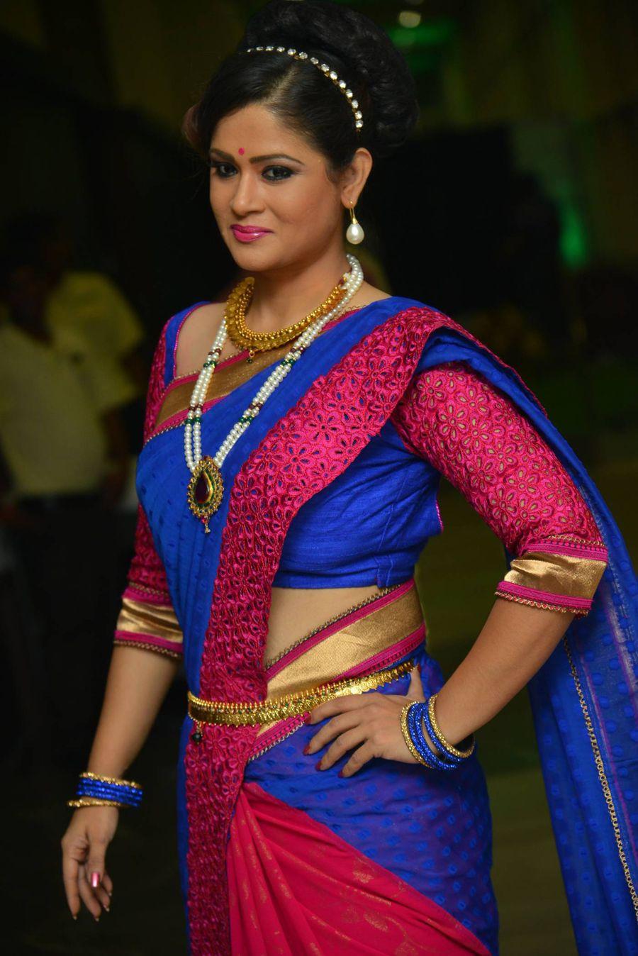Anchor Shilpa Chakravarthy Stills at Nayaki Audio