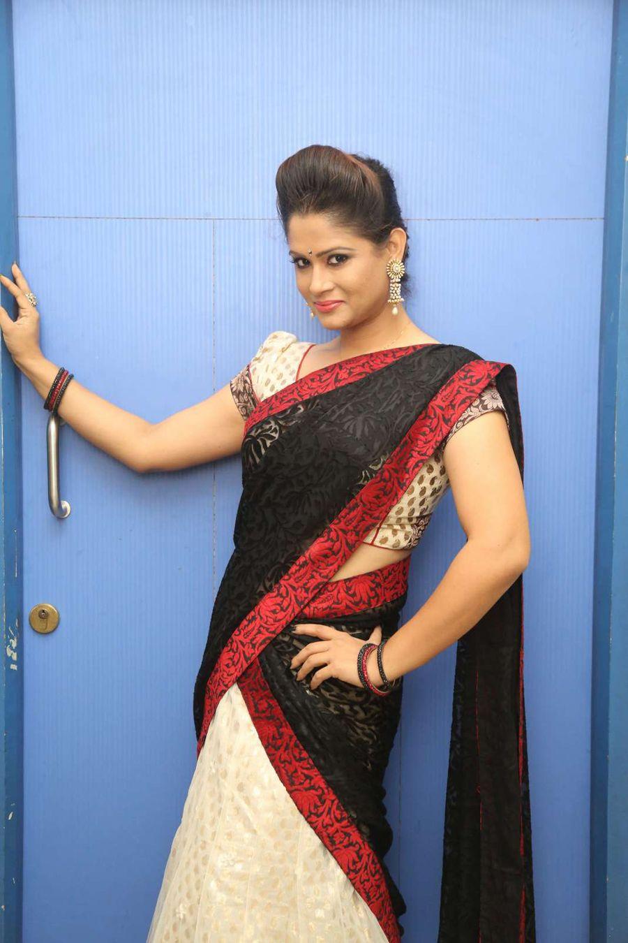 Anchor Shilpa Latest Photos