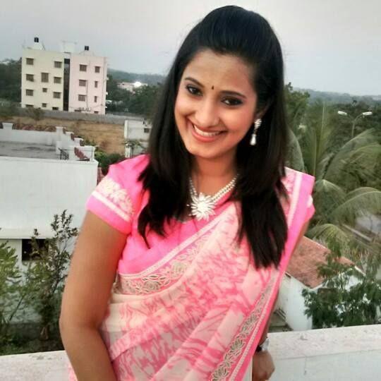 Anchor Soumya Rare photos