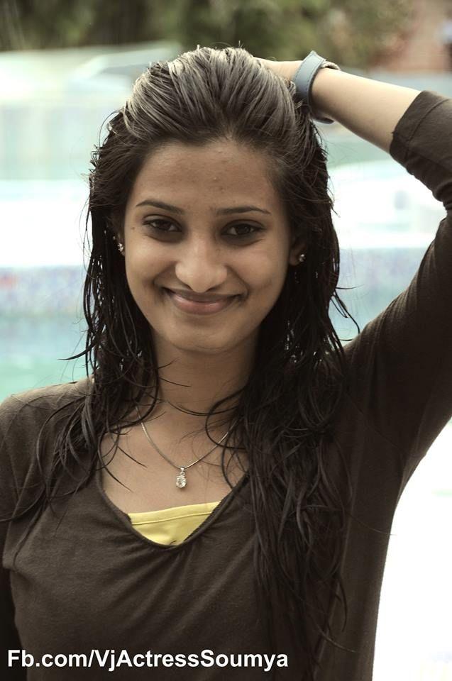 Anchor Soumya Rare photos