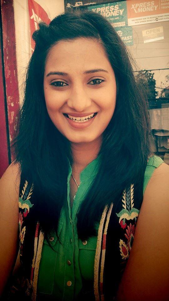 Anchor Soumya Rare photos