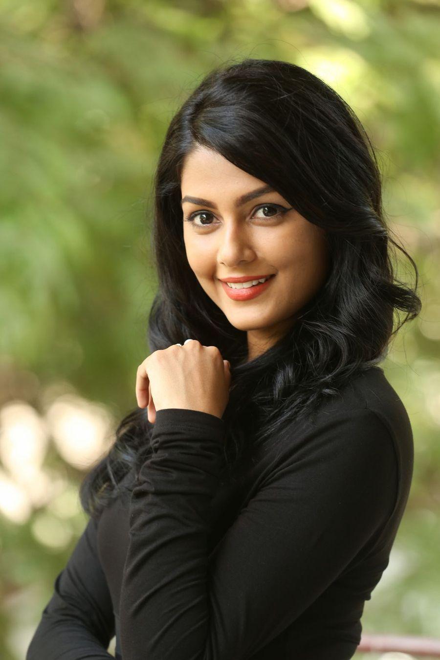 Anisha Ambrose New Stills