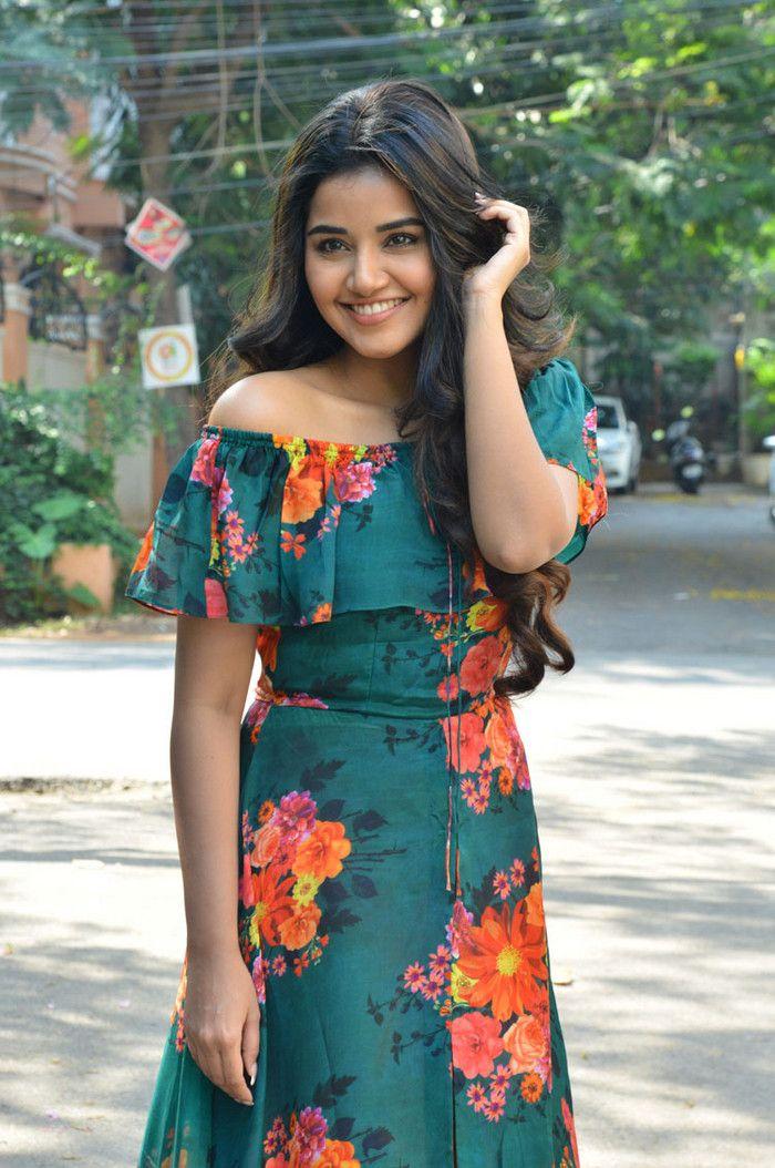 Anupama Parameswaran New Photos