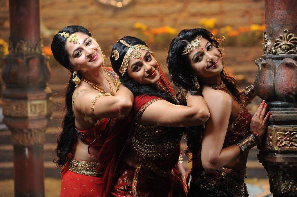 Anushka LATEST Stills in Rudramadevi Movie