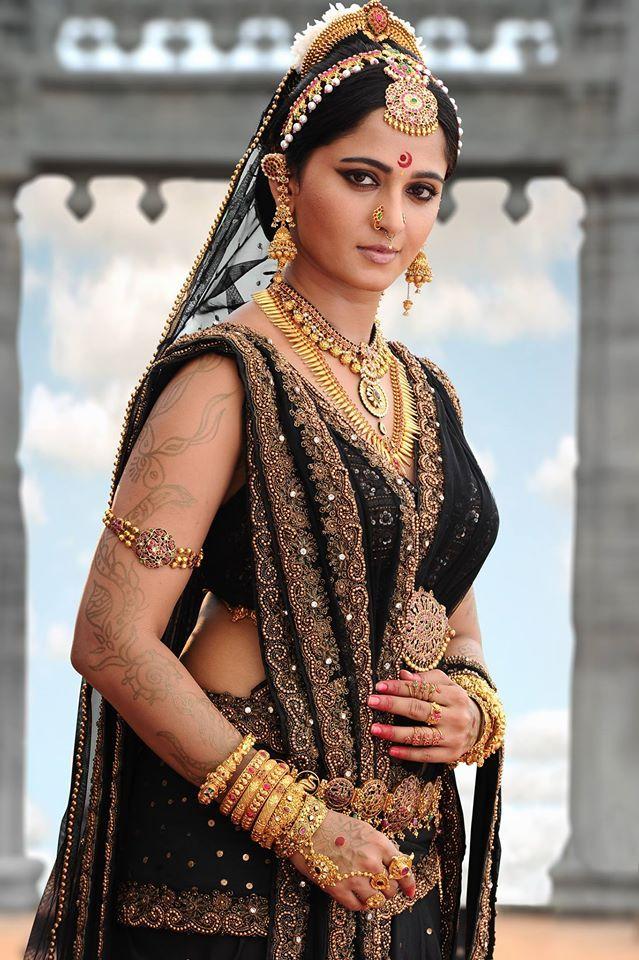 Anushka LATEST Stills in Rudramadevi Movie