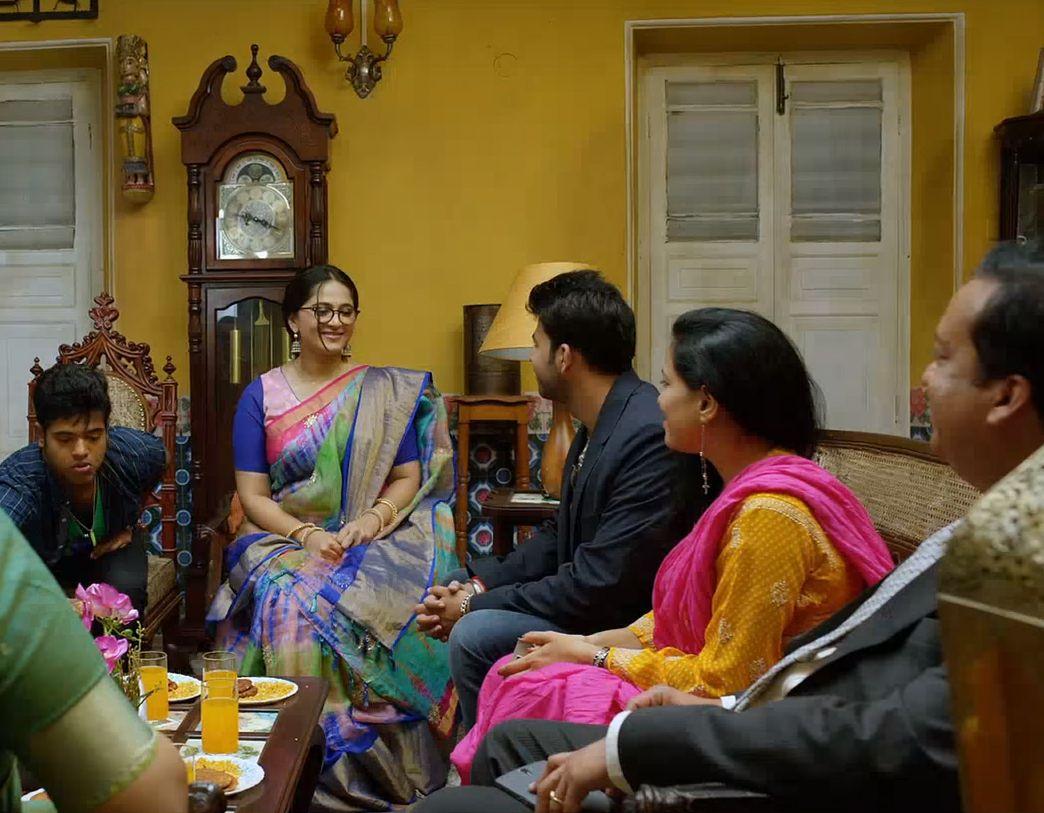 Anushka New Stills Size Zero Movie