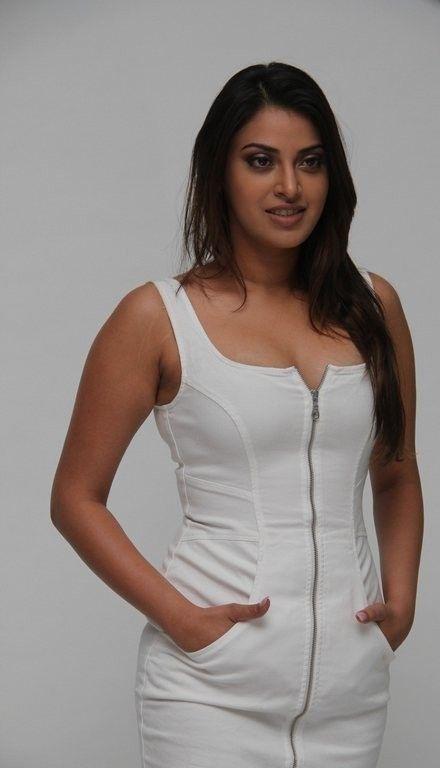 Anushka Ranjan New Photoshoot