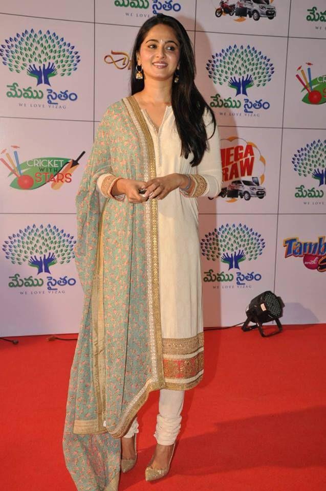 Anushka Shetty Beautiful Hd Stills