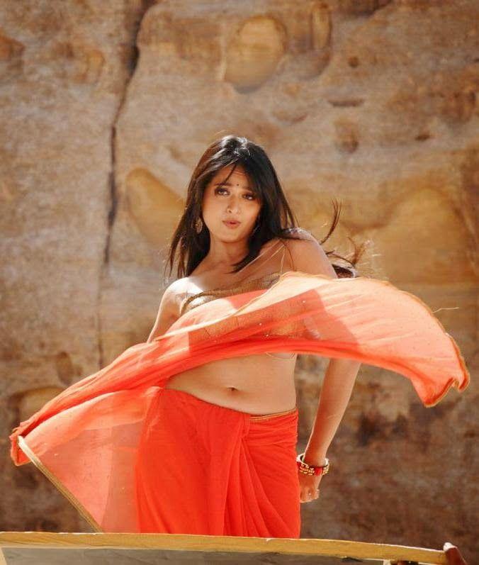 Anushka Shetty Hot Dancing Pictures