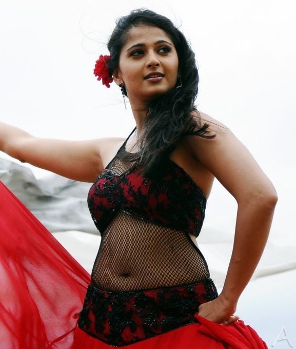 Anushka Shetty Spicy Photos