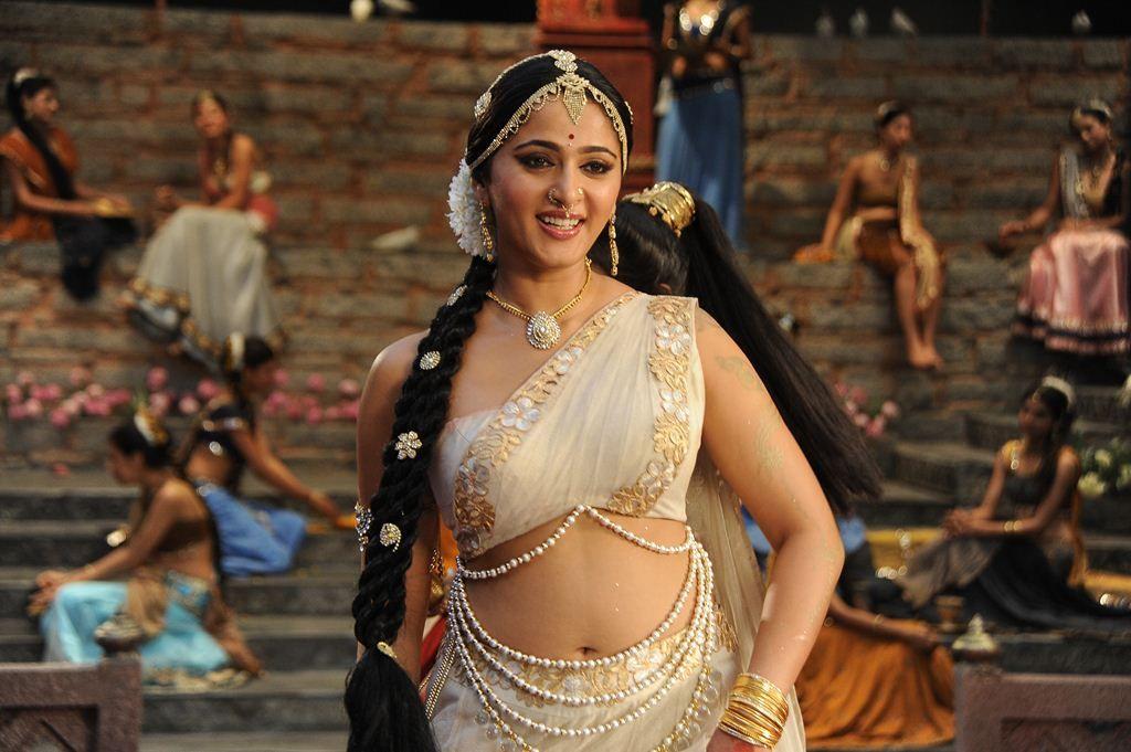 Anushka Shetty Stills in Rudhramadevi