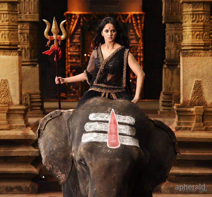 Anushka Shetty Unseen Pics