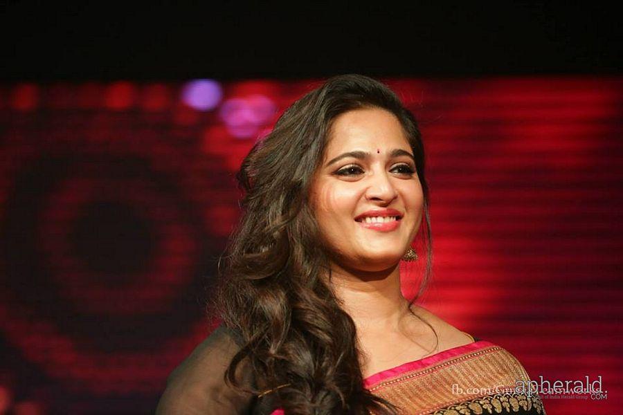 Anushka Shetty Unseen Pics