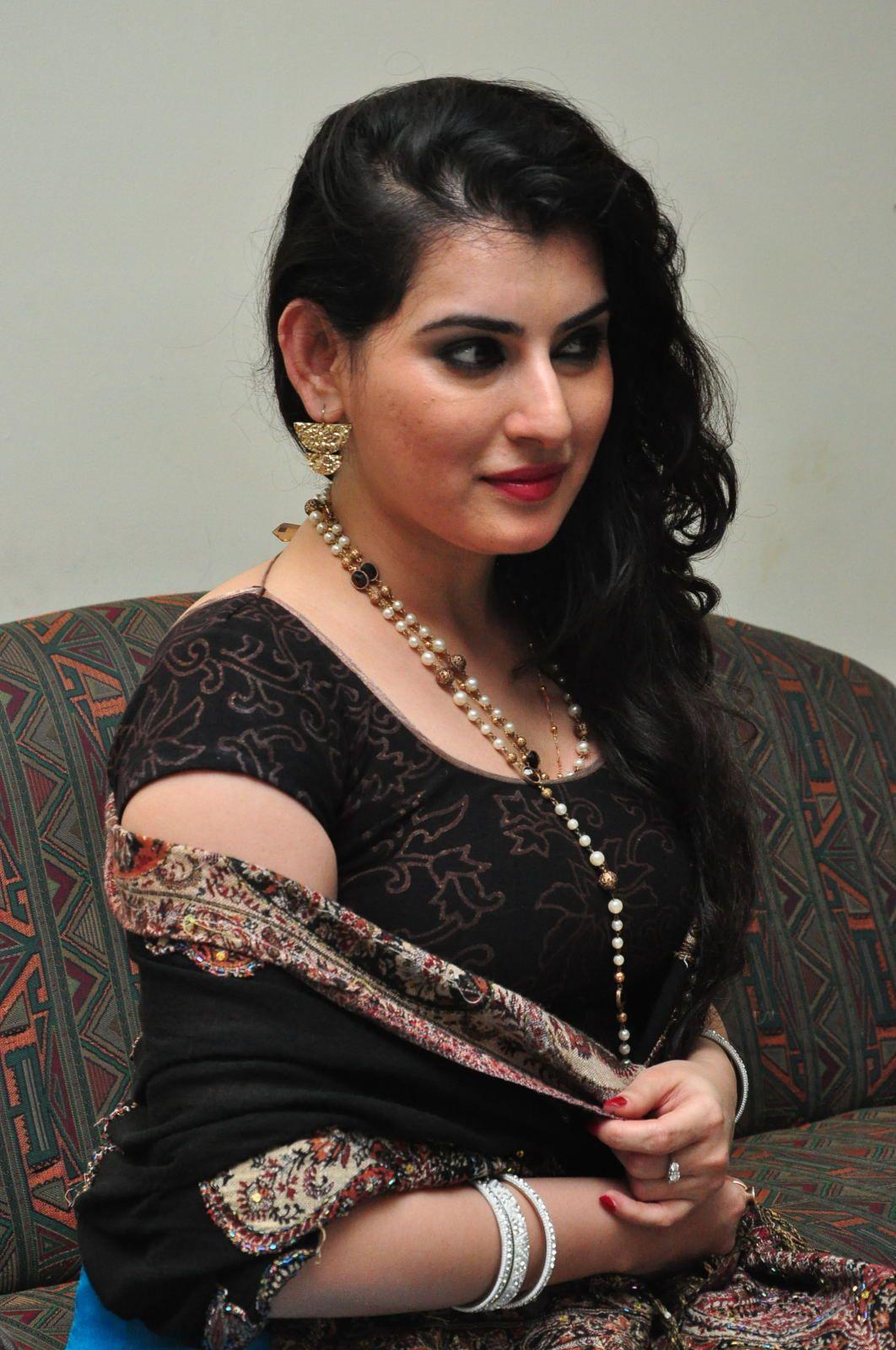 Archana Latest Hd Pics