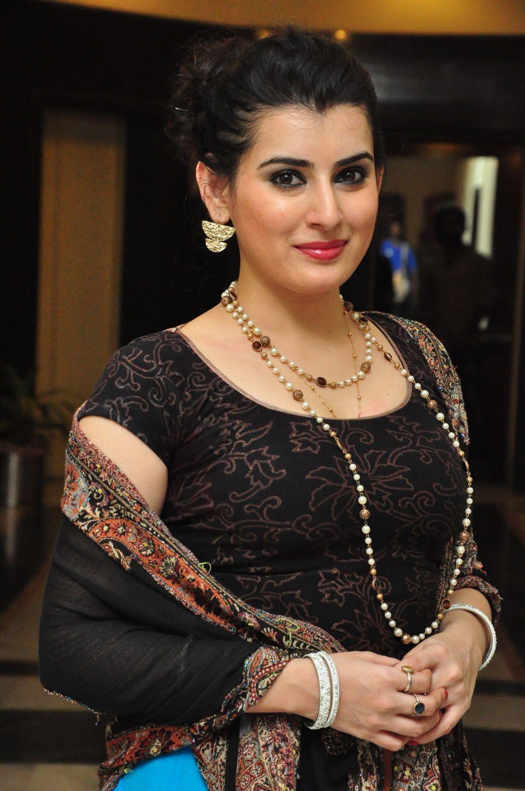 Archana Latest Hd Pics