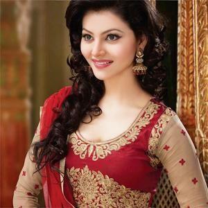 Beauty Girl Urvashi Rautela Pics