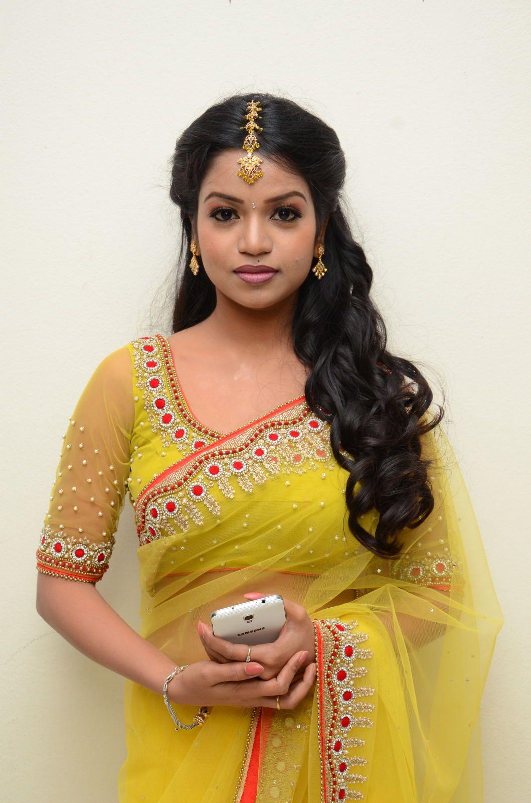 Bhavyasri Sexy Saree Pics