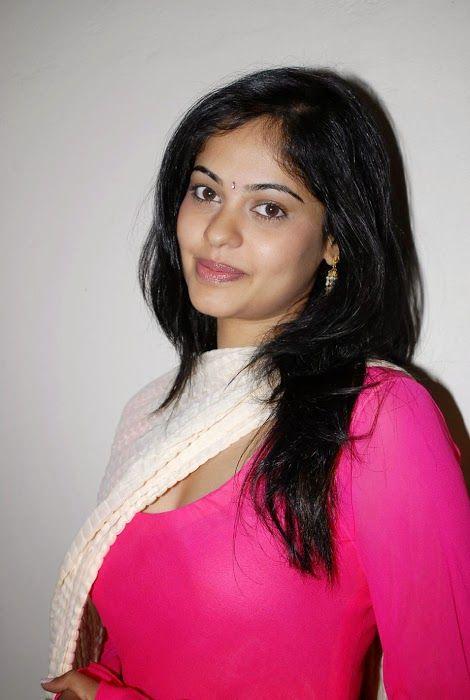 Bindhu Madhavi Pink Dress Cute Pics