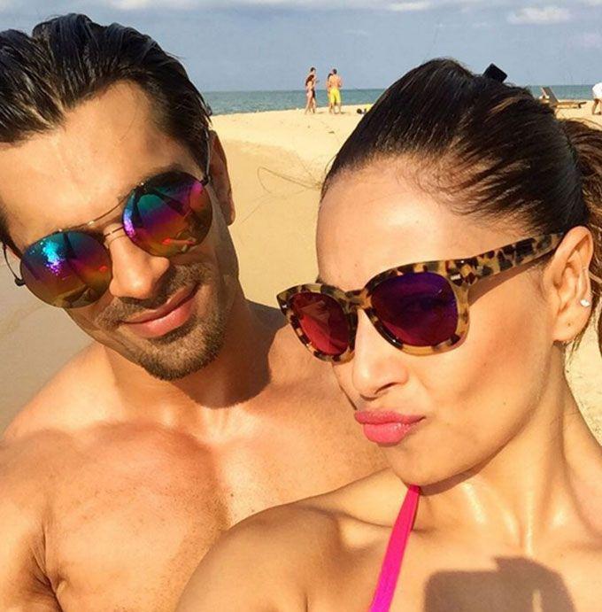 Bipasha Basu Hot Honeymoon Pics