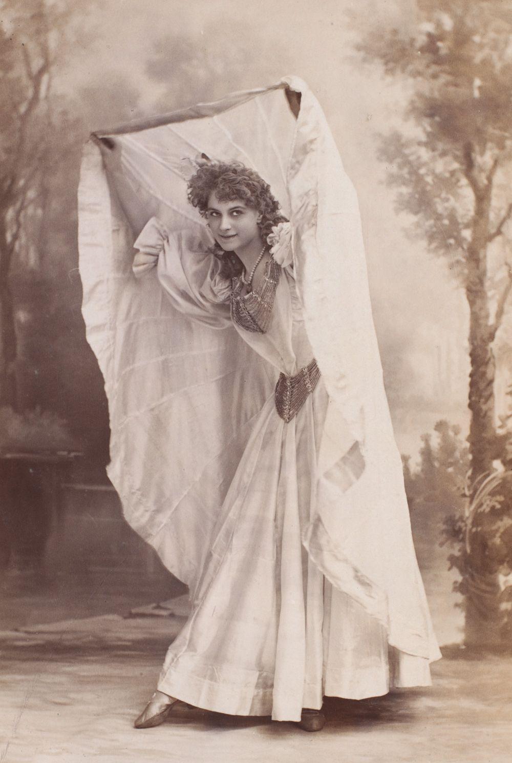 British Actress 19th Century Photos