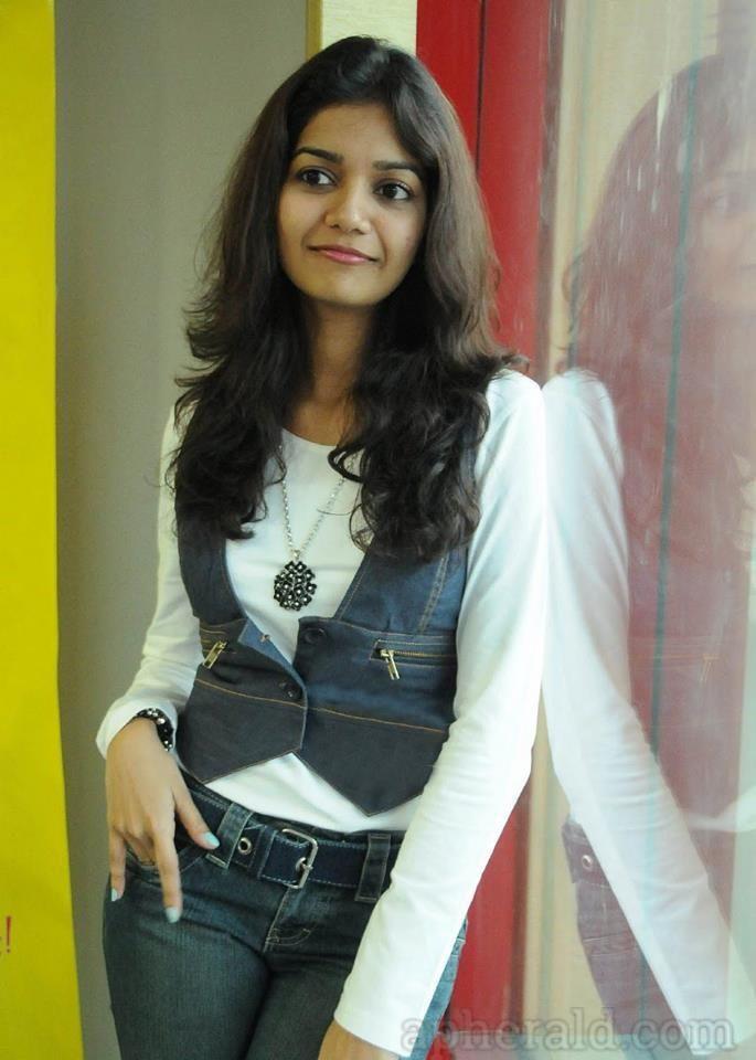 Colours swathi Rare Pics