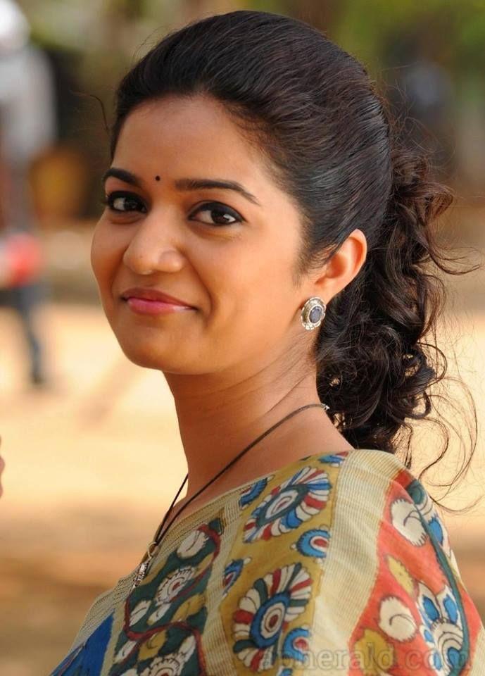 Colours swathi Rare Pics