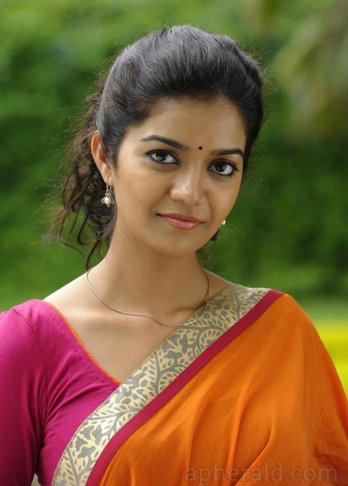 Colours swathi Rare Pics