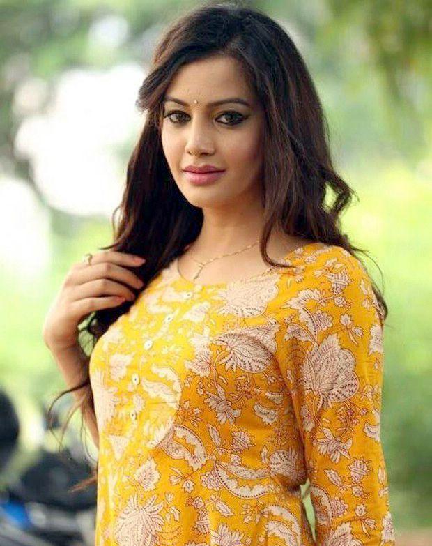 Deeksha Panth New Pics