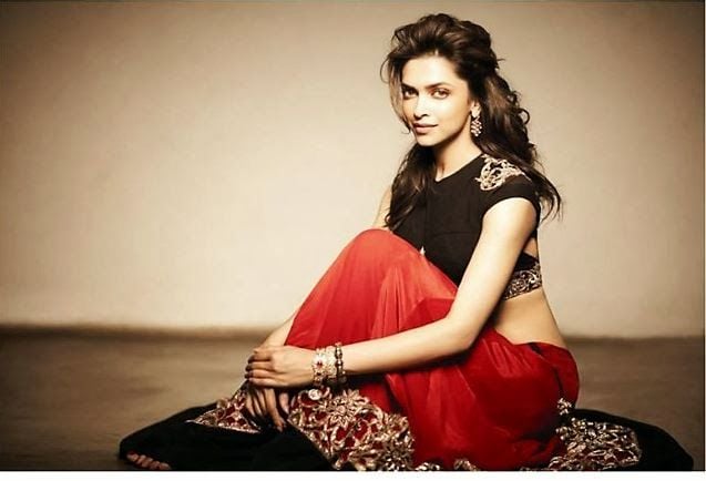Deepika padukone sizzling hot Photos