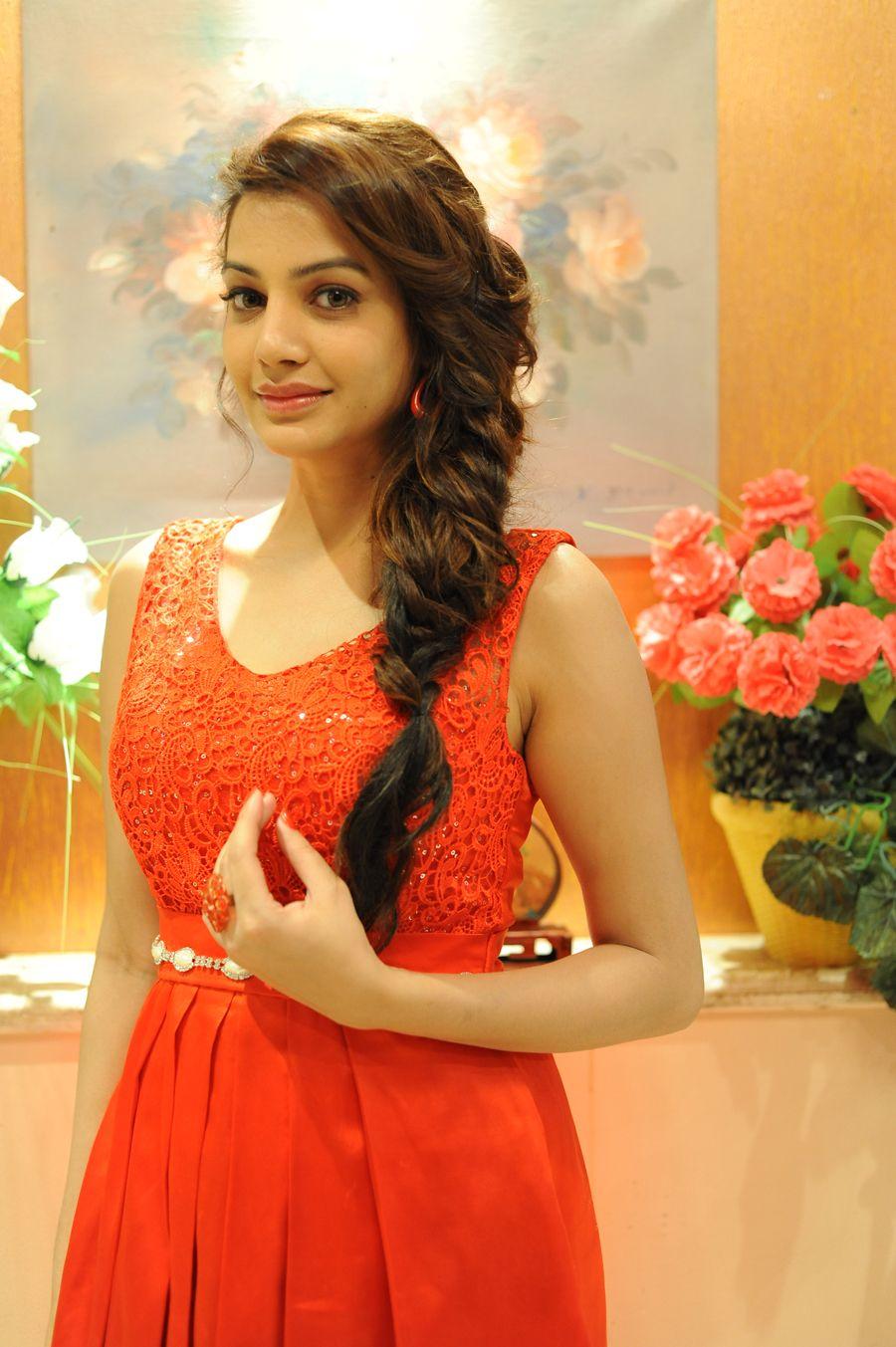 Diksha Panth Latest Pics