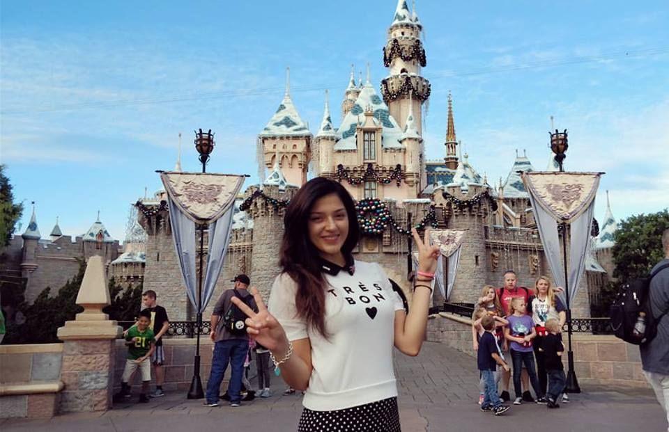 Gorgeous Beauty Mehreen Kaur Rare & Unseen Photo Stills