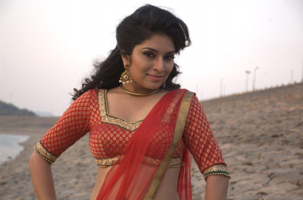 Hardhika Shetty Latest Hot Stills