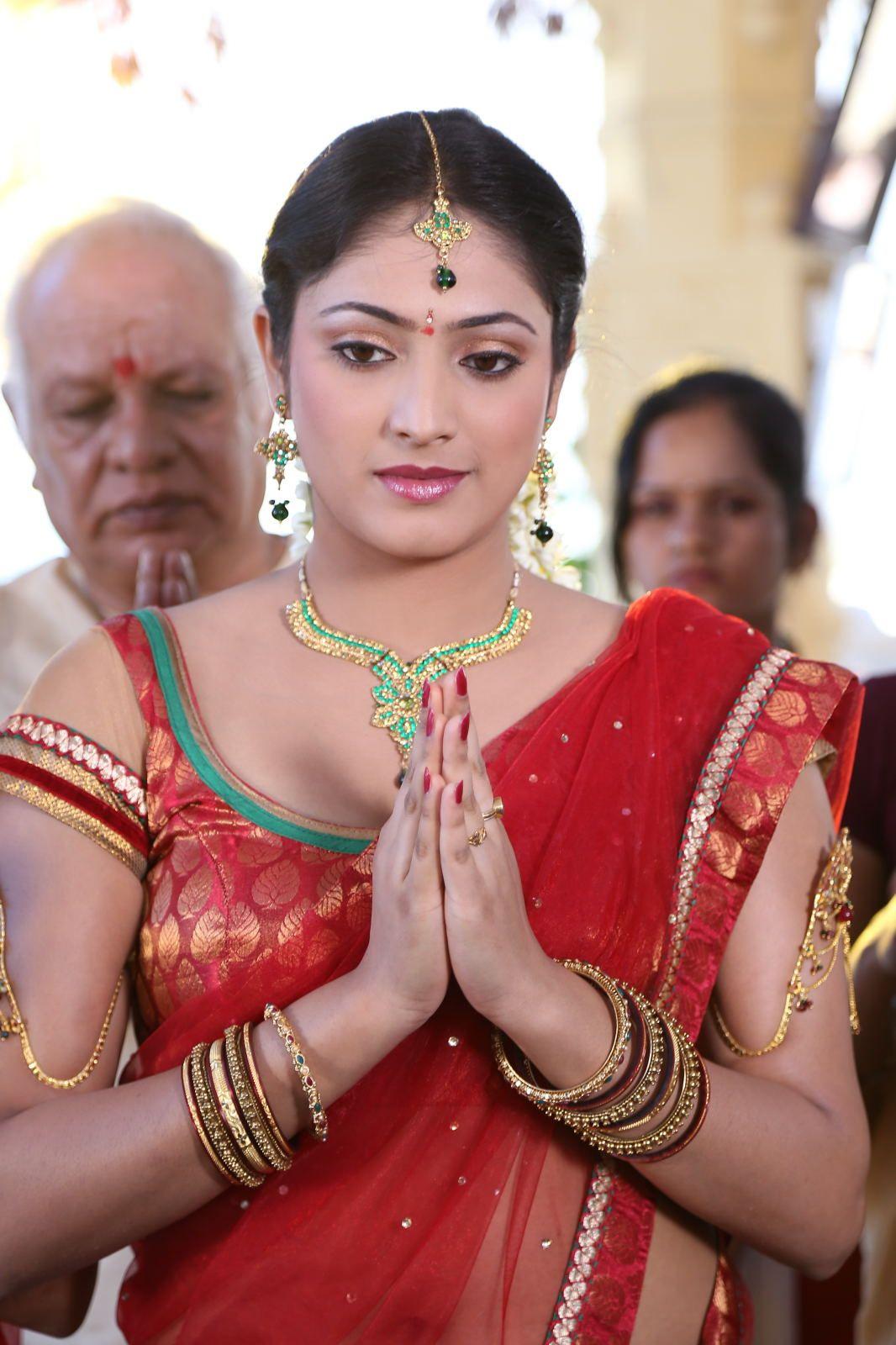 Haripriya New Pics