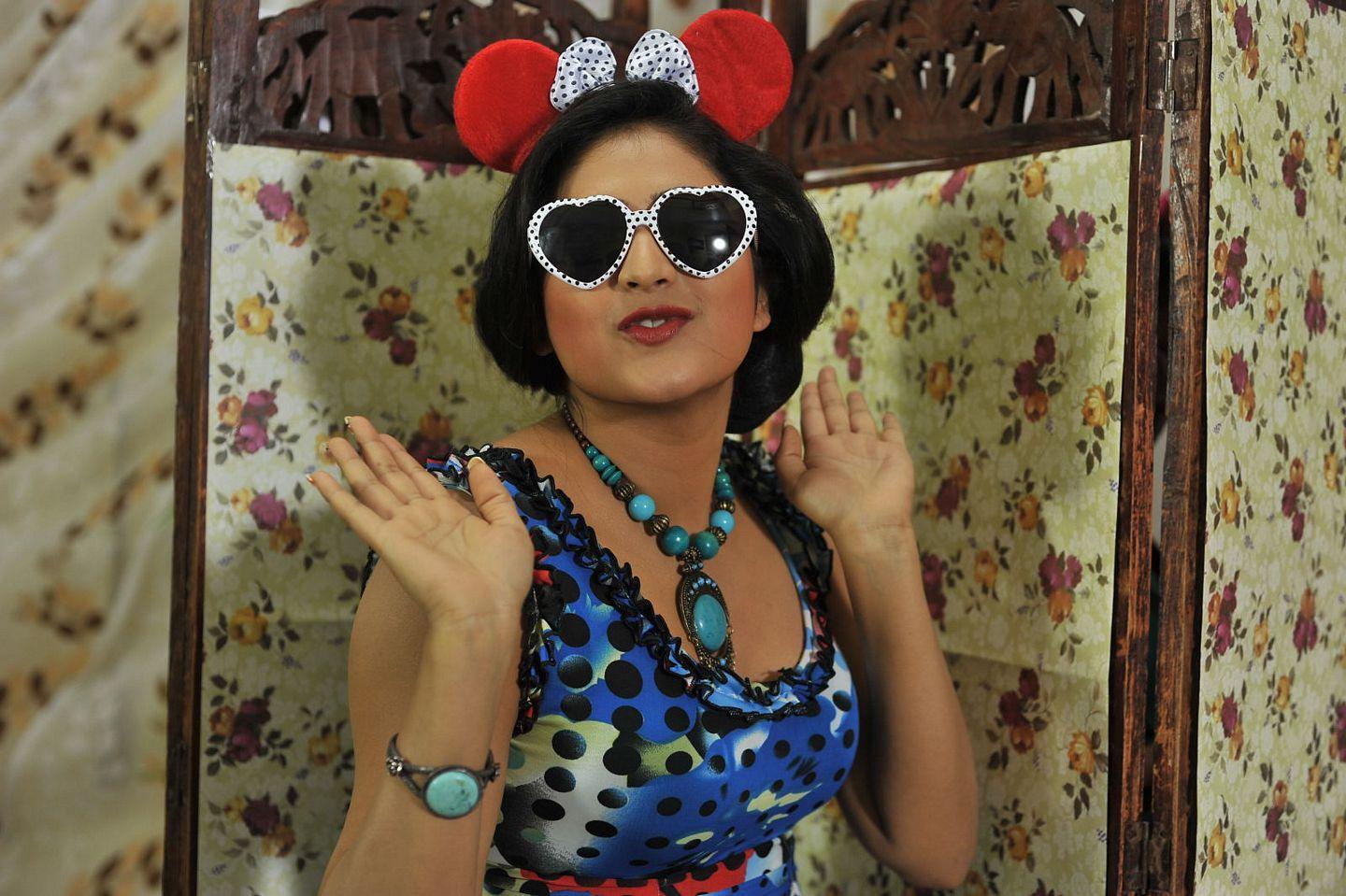 Haripriya New Pics