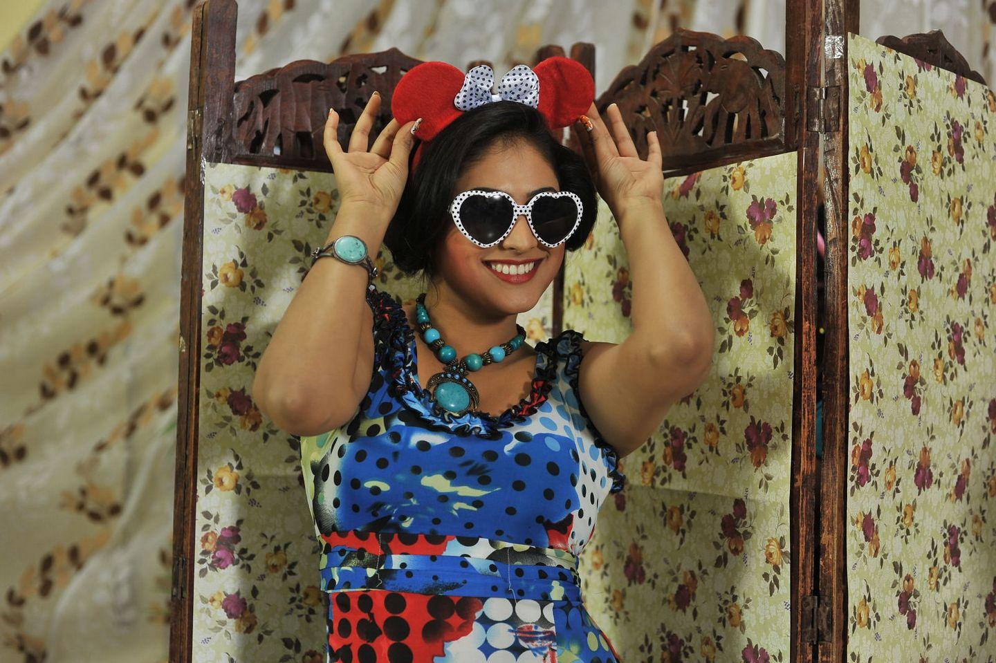 Haripriya New Pics