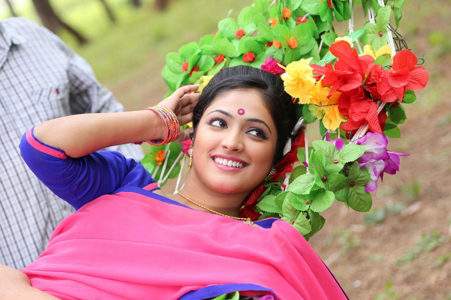 Haripriya New Pics