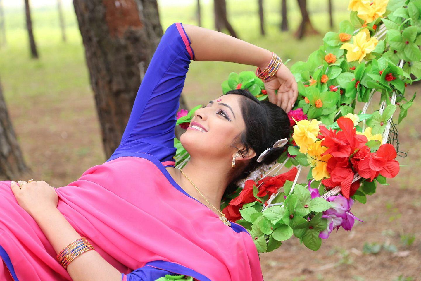 Haripriya New Pics