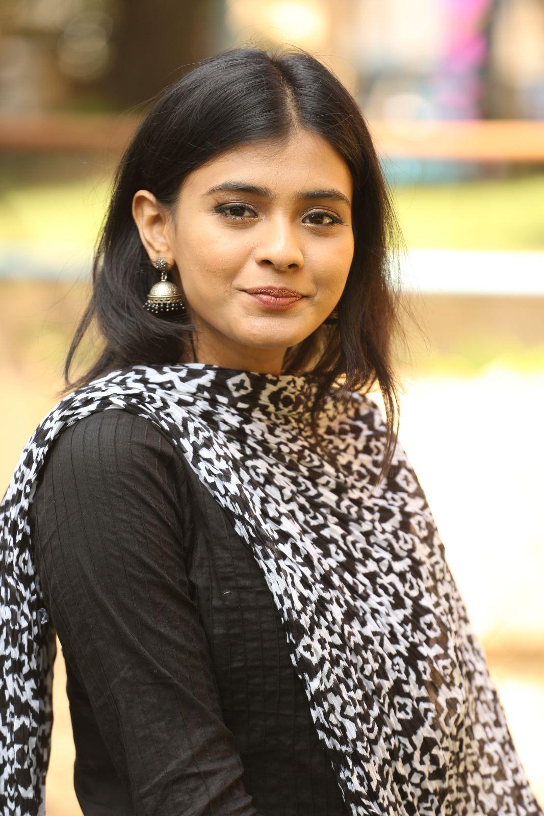 Heebah Patel Cute Pics